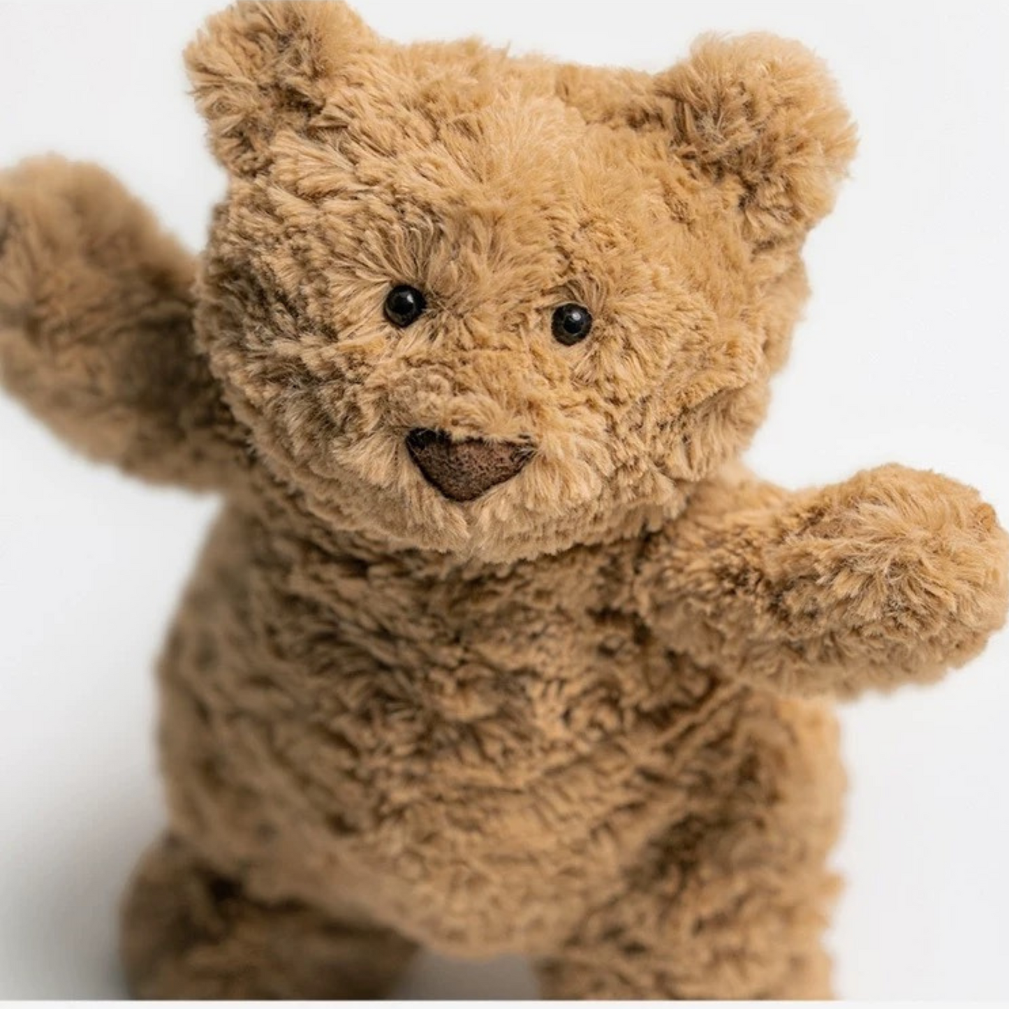 jELLYCAT巴塞羅熊