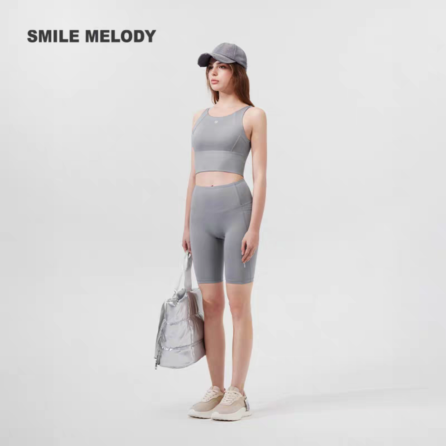 Smile Melody 蝴蝶BRAS長款運動內衣-亮灰運動瑜伽背心